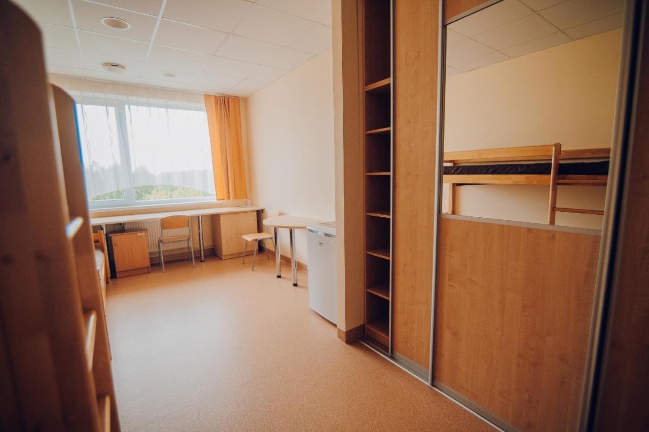Valmieras Tehnikuma Dienesta Viesnica Zewnętrze zdjęcie