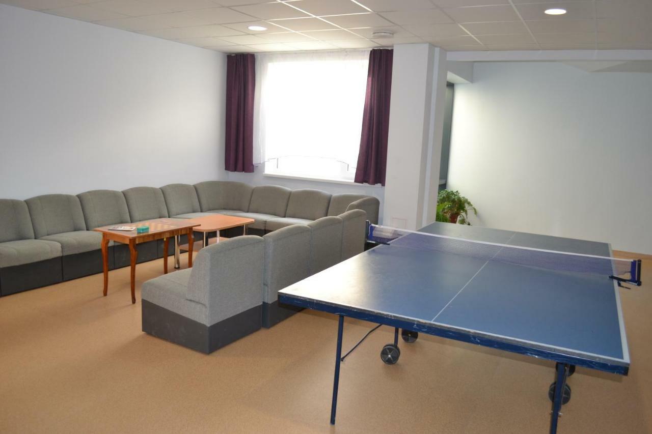 Valmieras Tehnikuma Dienesta Viesnica Zewnętrze zdjęcie